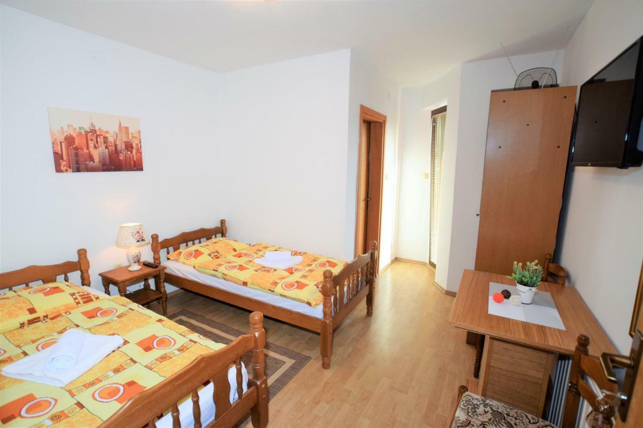 Privatni Smjestaj Most Otočac Exteriér fotografie