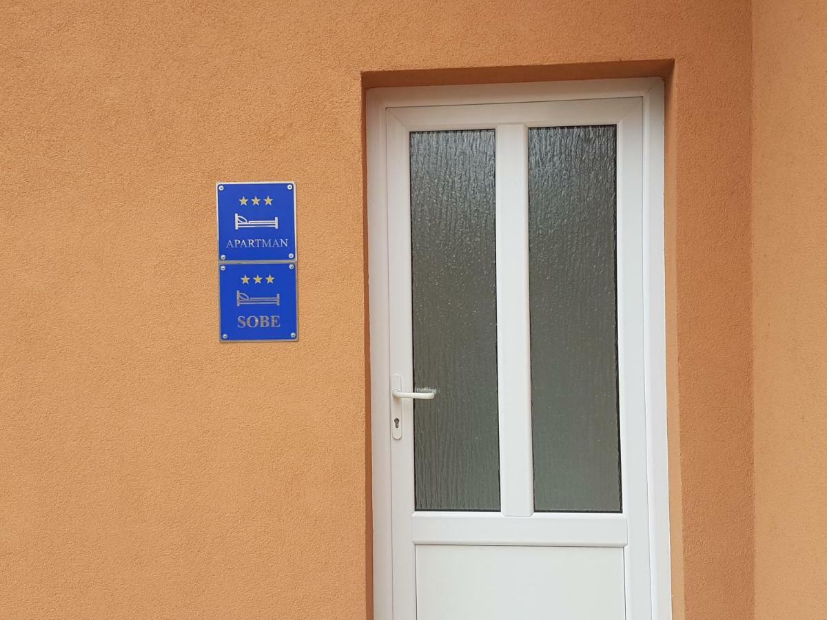 Privatni Smjestaj Most Otočac Exteriér fotografie